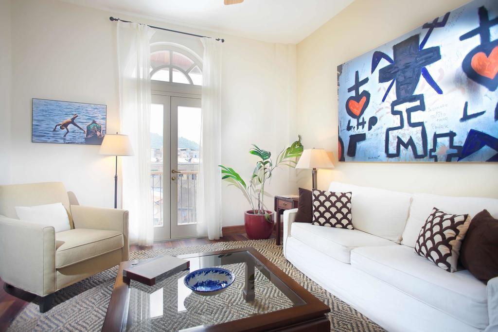 Las Clementinas Panama City Room photo